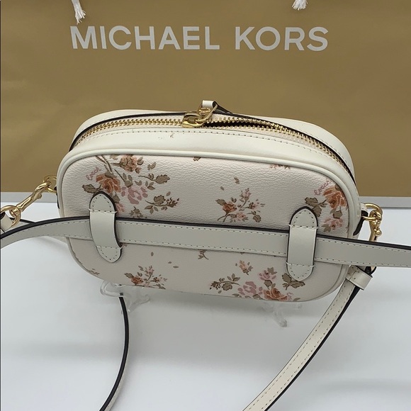 Convertible Belt Bag With Rose Bouquet Print - Picture 12 of 16